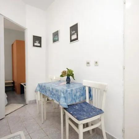 By The Sea - 8519 Apartman