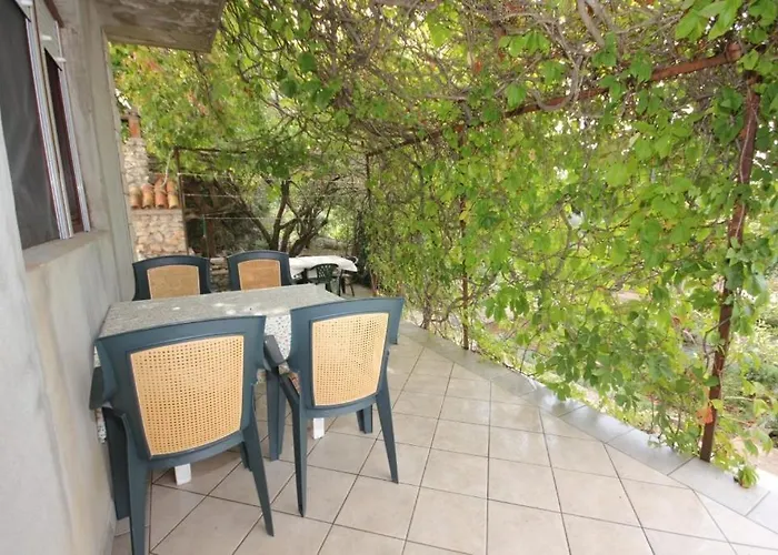 Διαμέρισμα By The Sea - 8519 *